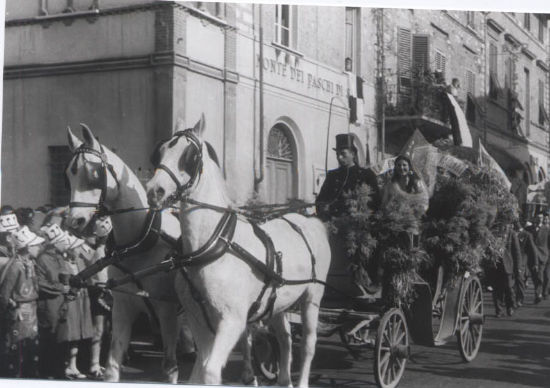 Anno 1957 Madonnina Via Aurelia Querceta 1