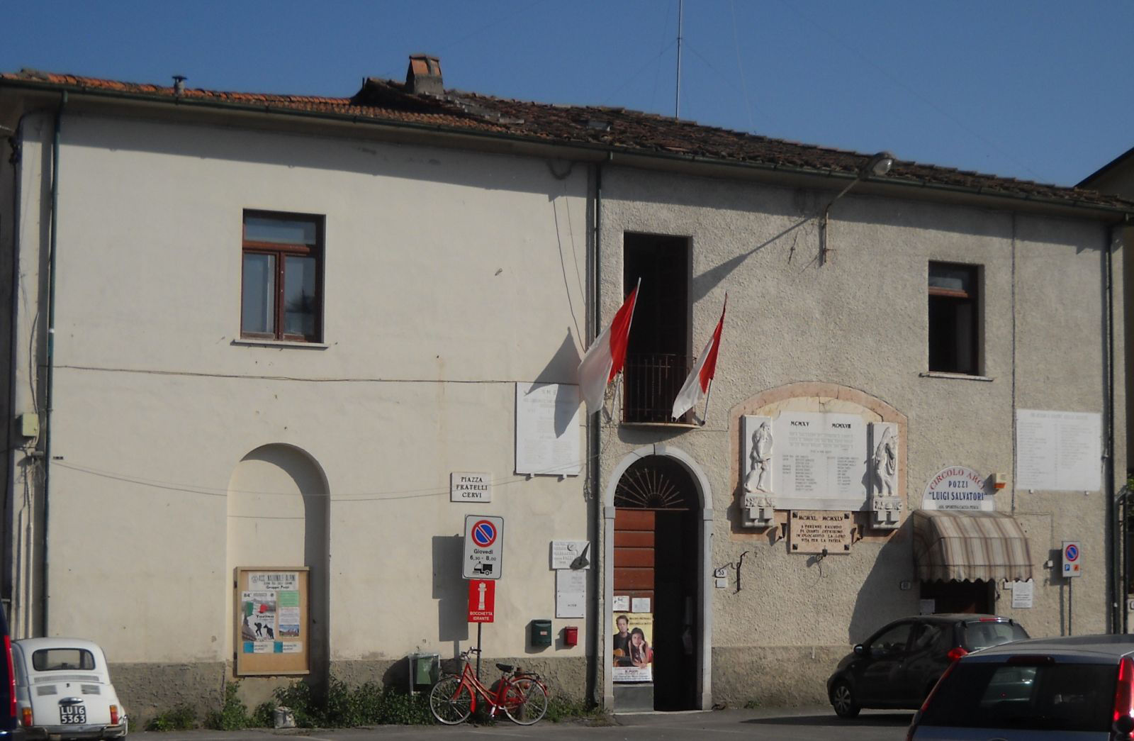 (edificio Società di Mutuo Soccorso)