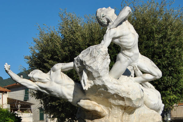 Monumenti, lapidi e marginette